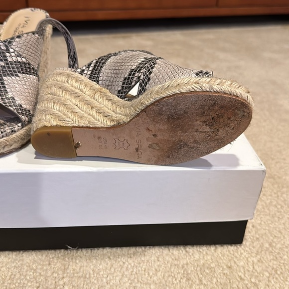Cute Via Spiga espadrilles size 4 sandals. Lightly worn. - Picture 3 of 3